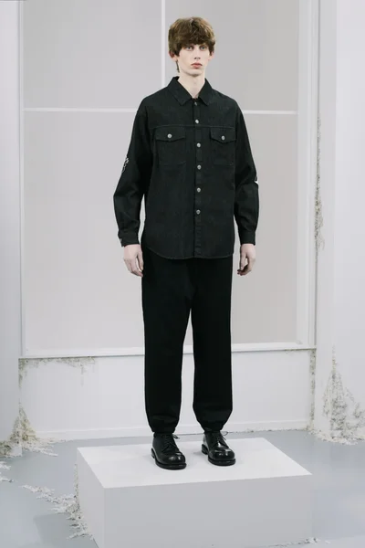 Look 15